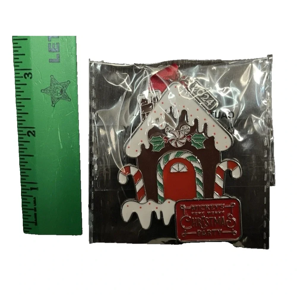 2024 WDW Mickeys Very Merry Christmas Party Ornament - Metal‎ [NRFP]